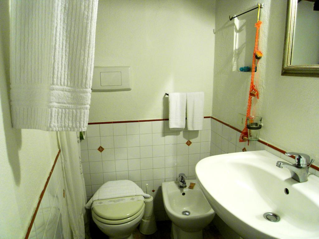 Guest House Il Borgo Di Sempronio Semproniano Room photo